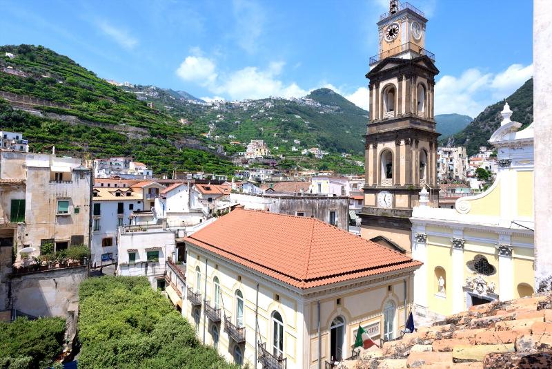 Apartment with Sea View image 4