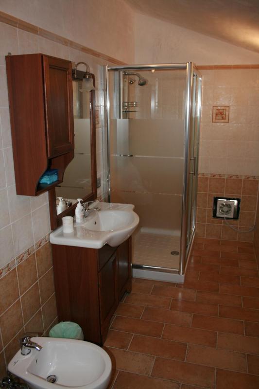 Deluxe Double Room with Balcony image 3