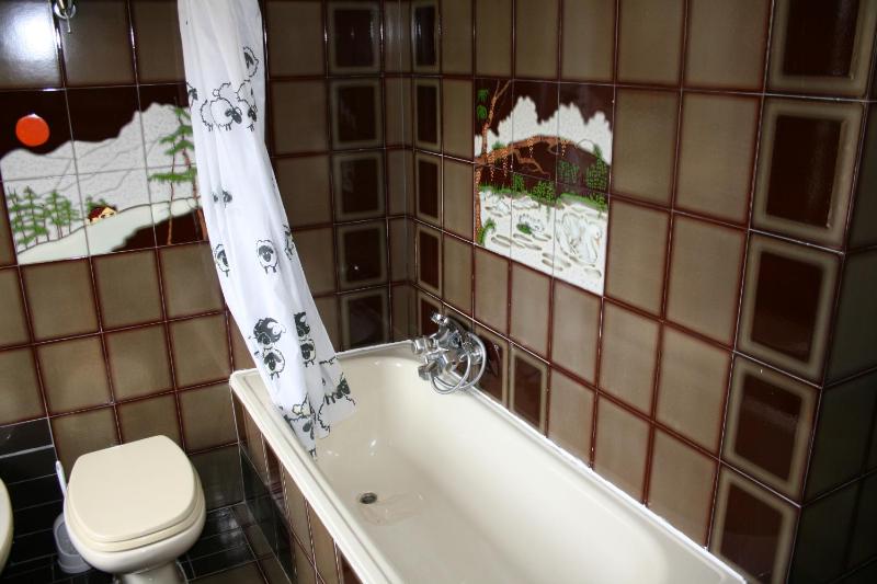 King Room with Balcony image 2