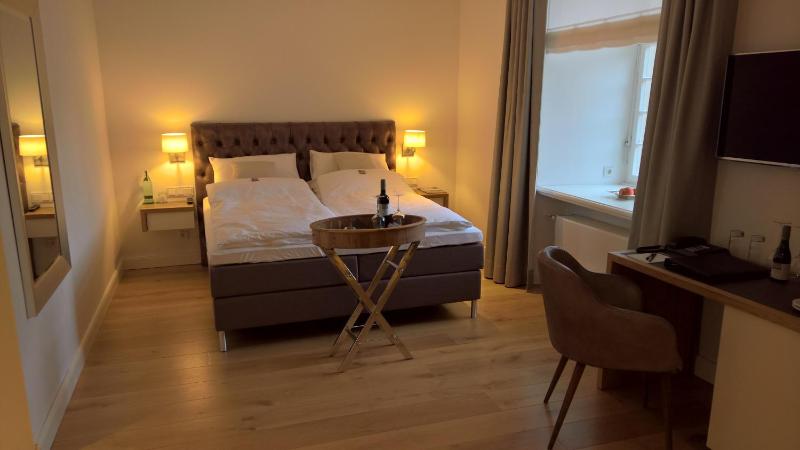 Deluxe Double Room image 3