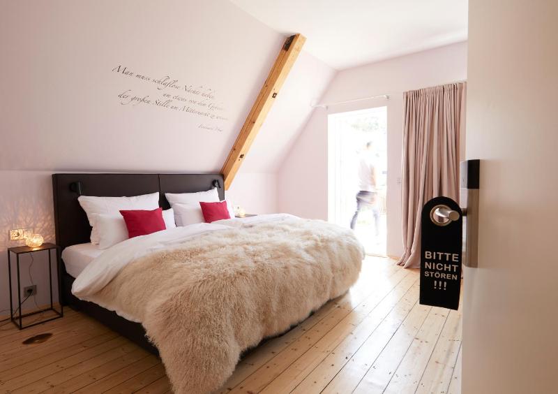Deluxe Double Room image 2