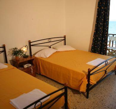 Studio with Sea View (3 Adults) image 4