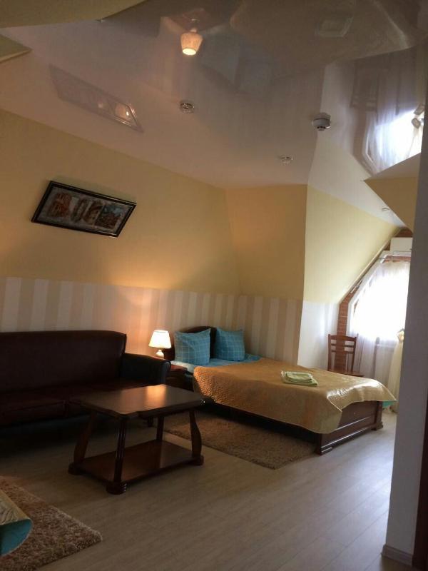 Large Twin Room image 3