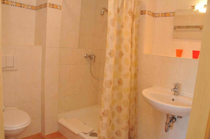 Large Double Room image 2