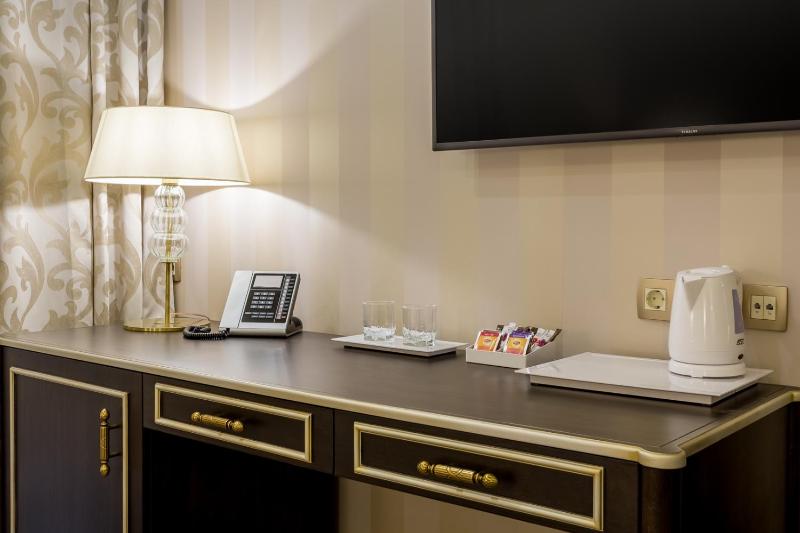 King Room image 3