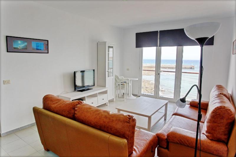Apartment with Sea View image 1