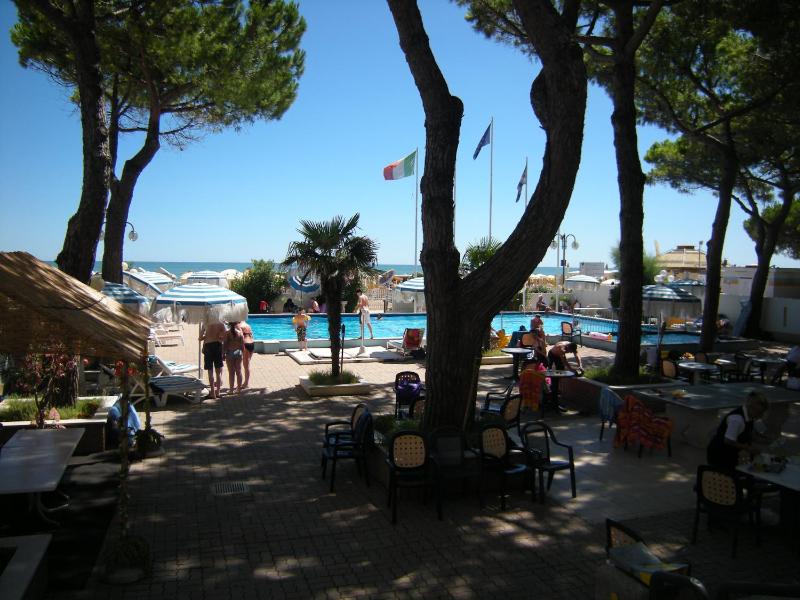 Hotel Ambasciatori Palace - image 11