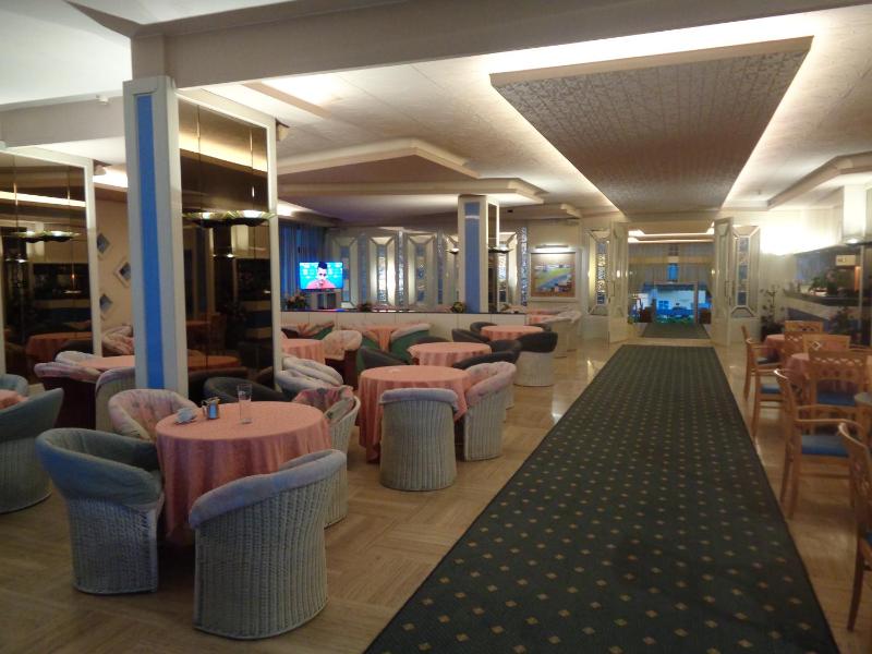 Hotel Ambasciatori Palace - image 18