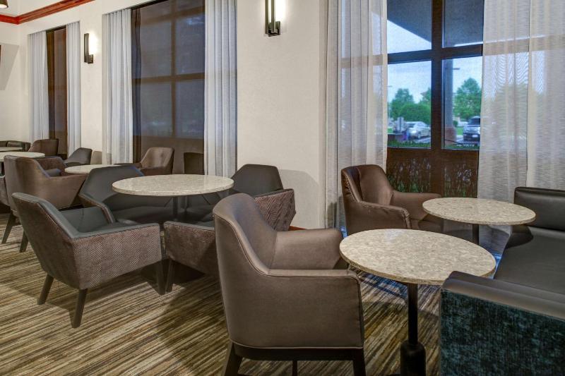 Hyatt Place Pittsburgh Airport/Robinson Mall - image 26