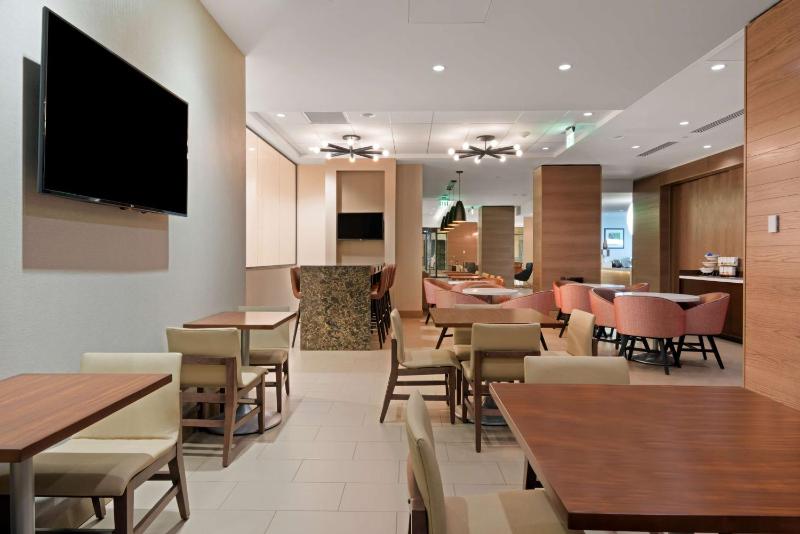 Hyatt House Denver/Downtown - image 43