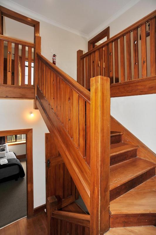 Racecourse Villa - Classic 1935 Charm & Space - image 49