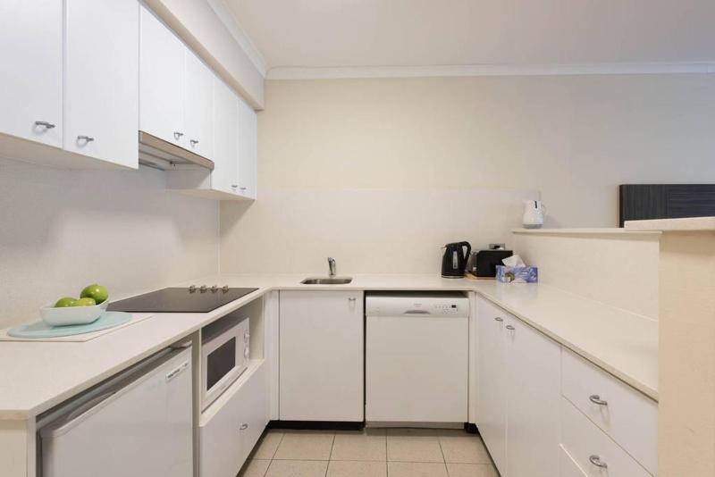 Grande Esplanade Studio - New bathroom - image 11