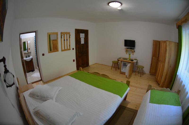 Triple Room image 2