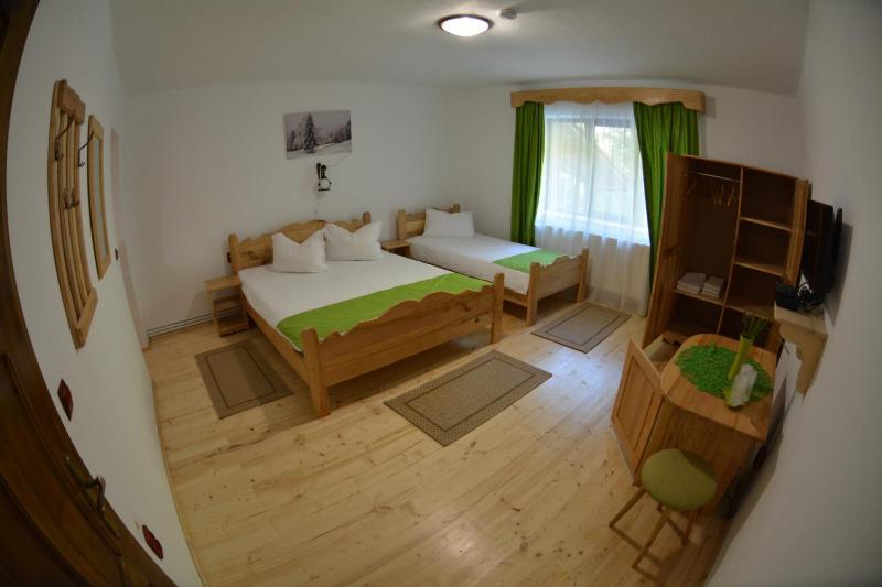 Triple Room image 4