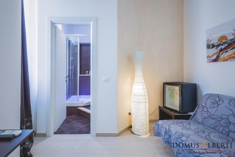 Deluxe Double Room image 3