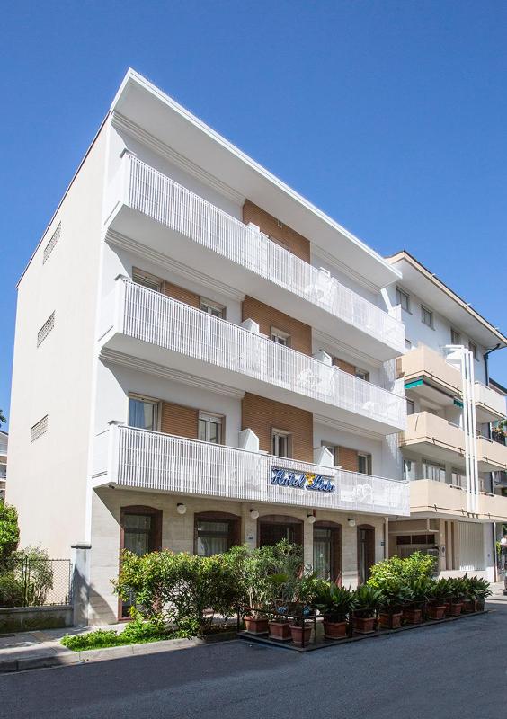 Hotel Lido - image 1