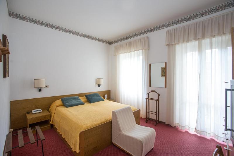 Hotel Lido - image 5