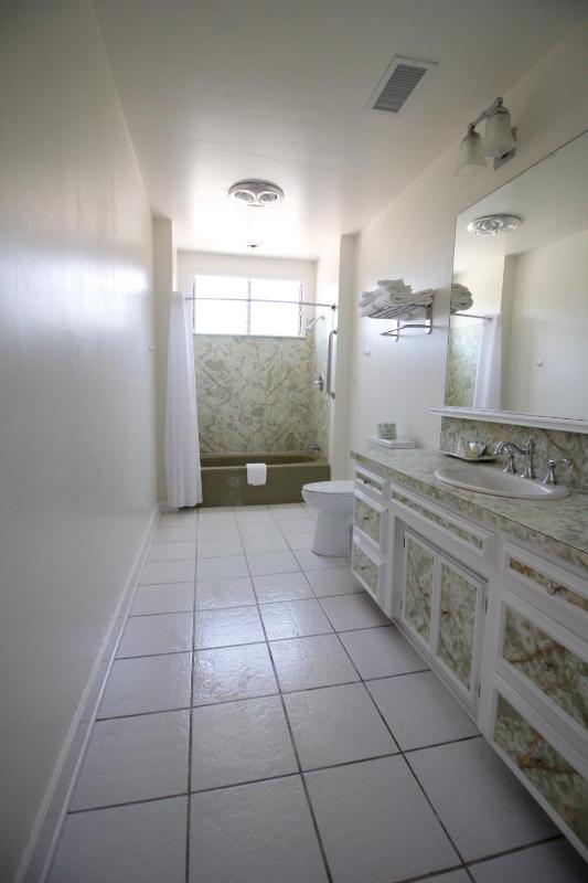 King Suite image 2