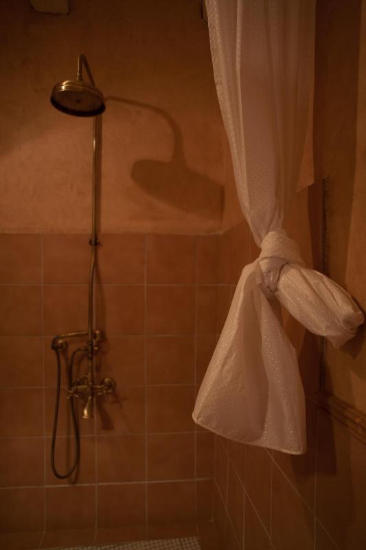 Double Room image 3