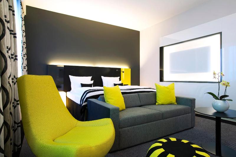 Deluxe Double Room image 4