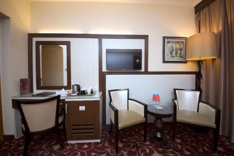  Deluxe family Room Sea view with Balcony image 4