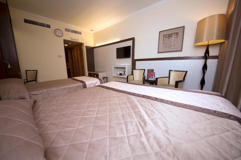  Deluxe family Room Sea view with Balcony image 3