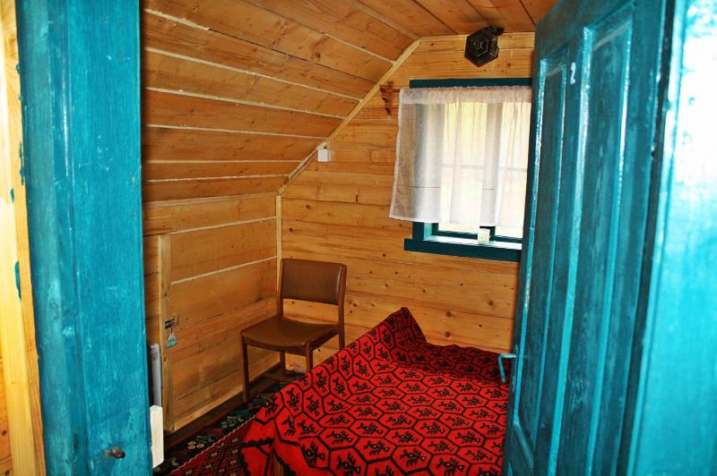 Two-Bedroom House image 4