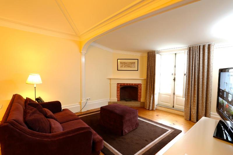 Junior Suite - Twin image 4
