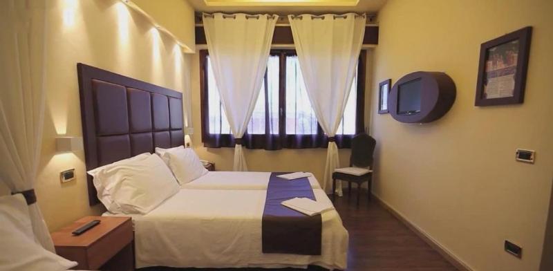 Double or Twin Room image 1