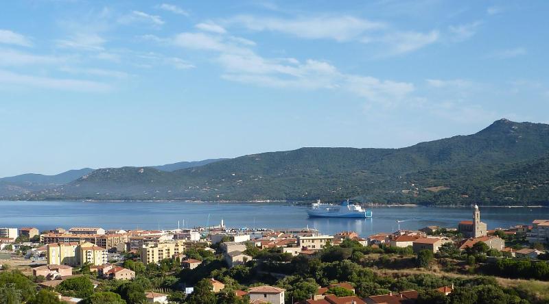 Apartment with Sea View and Terrace image 3