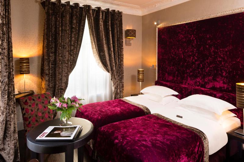 Superior Twin Room image 2