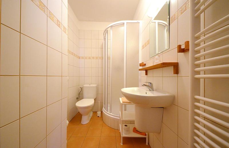 Quadruple Room with Balcony image 2