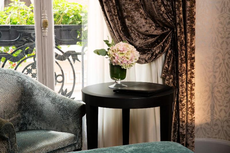 Superior Double Room image 2