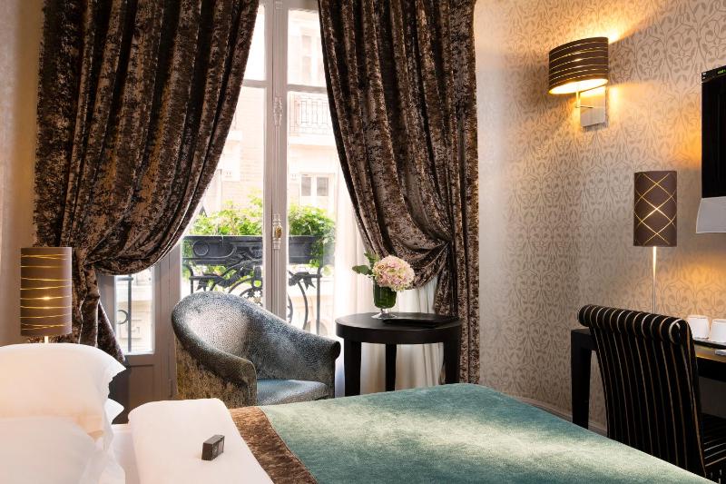 Superior Double Room image 4