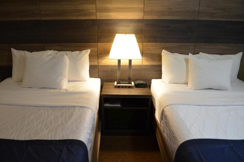 Double Room with Two Double Beds - Non-Smoking image 3