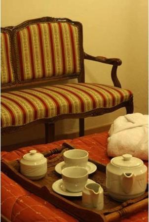 Triple Room with Balcony image 2