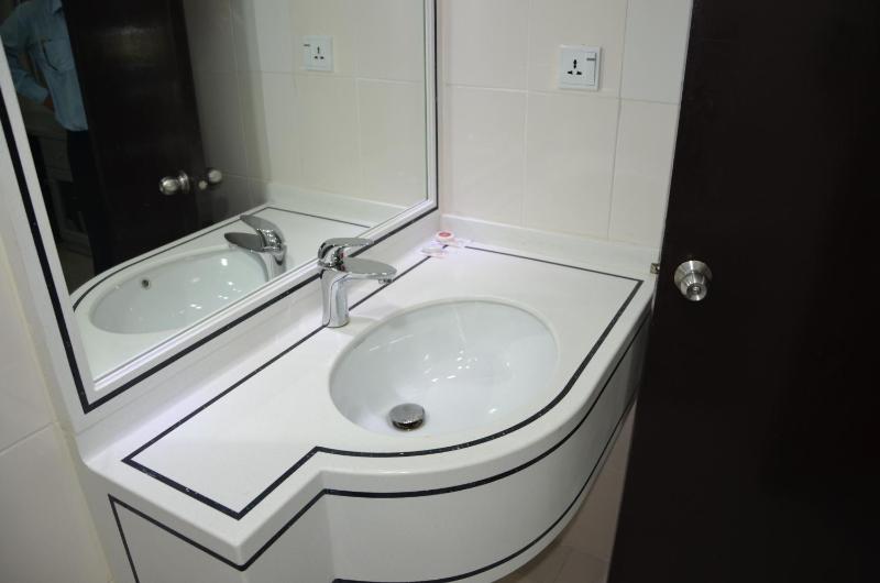 Standard Triple Room image 4