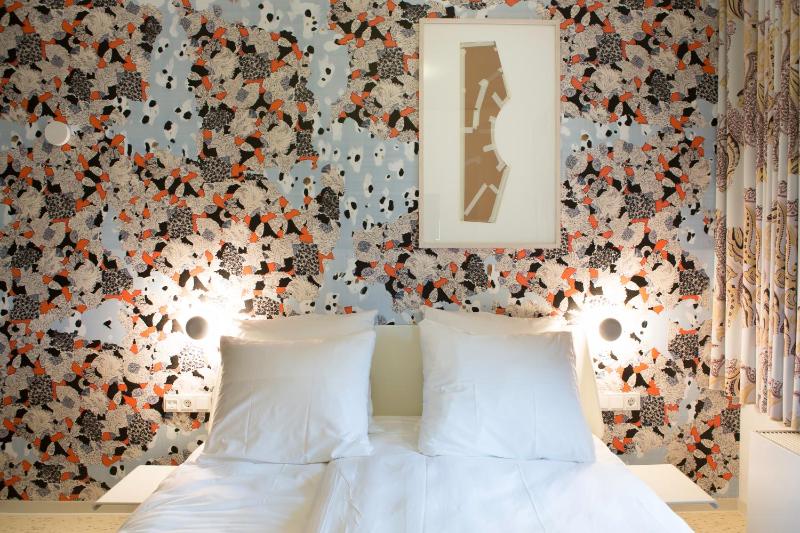Comfort Room image 2