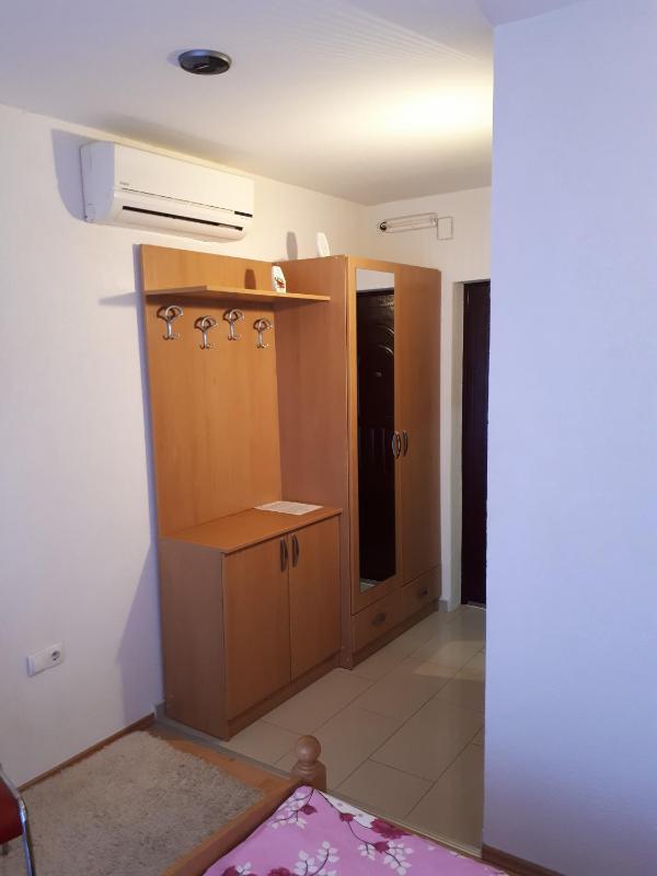 Twin Room image 3