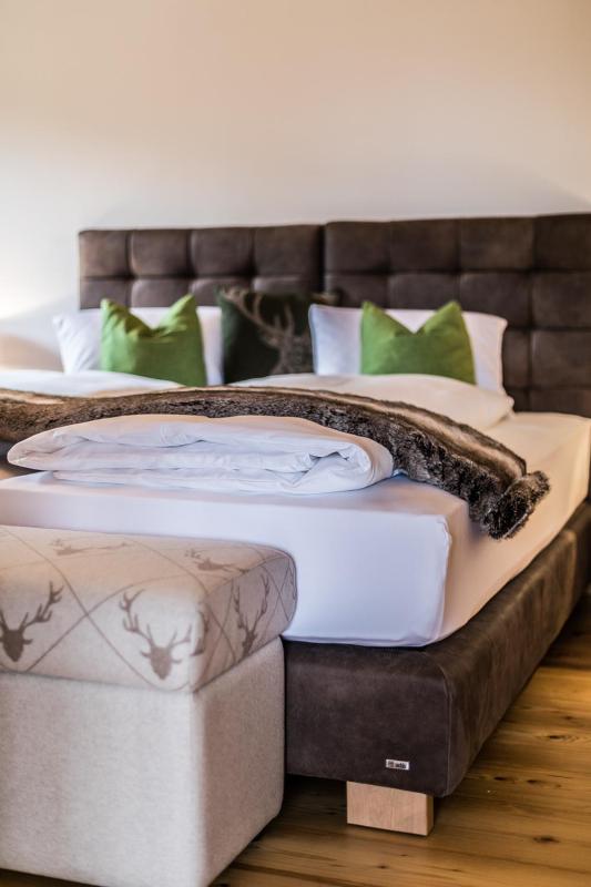 Deluxe Double or Twin Room image 4