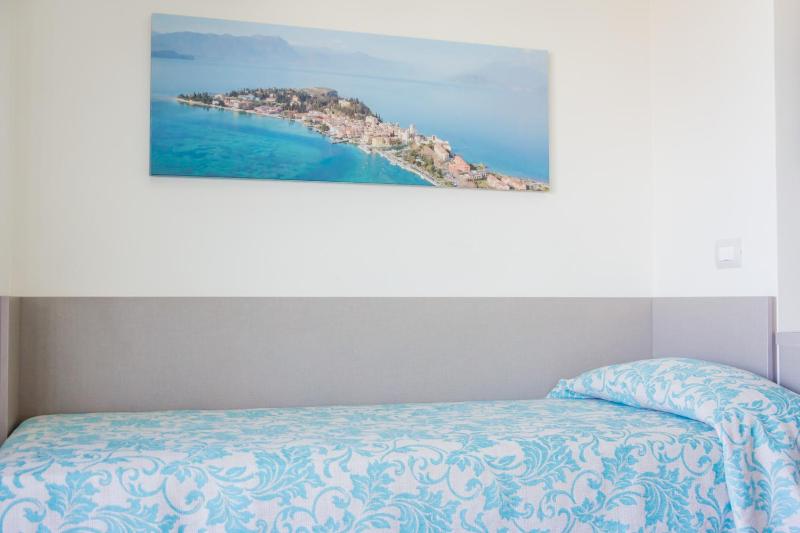 Hotel Holiday - image 35