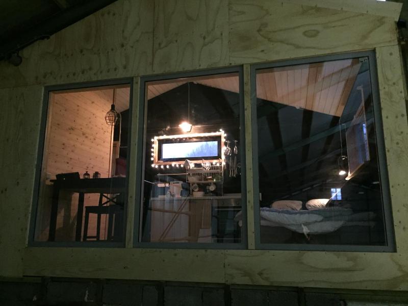 Studio with Balcony image 4