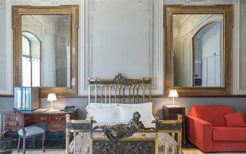 Suite image 2