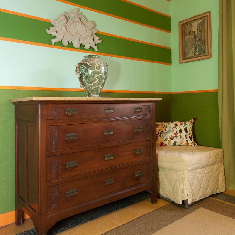 Triple Room with Bathroom image 2