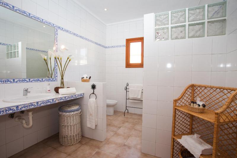 Two-Bedroom House image 2