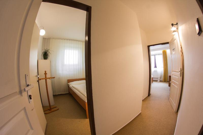 Triple Room image 2