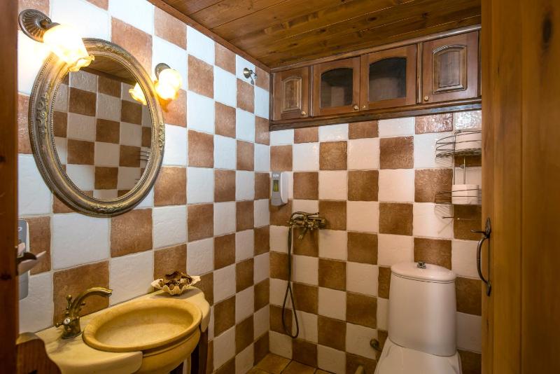 Deluxe Maisonette image 1