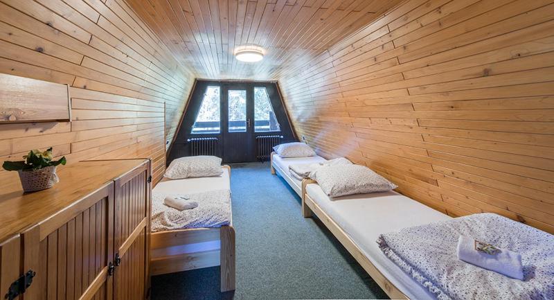 Standard Triple Room image 1