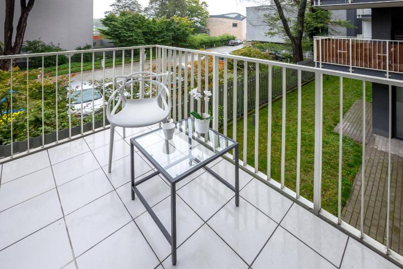 One-Bedroom Premium Apartment image 2