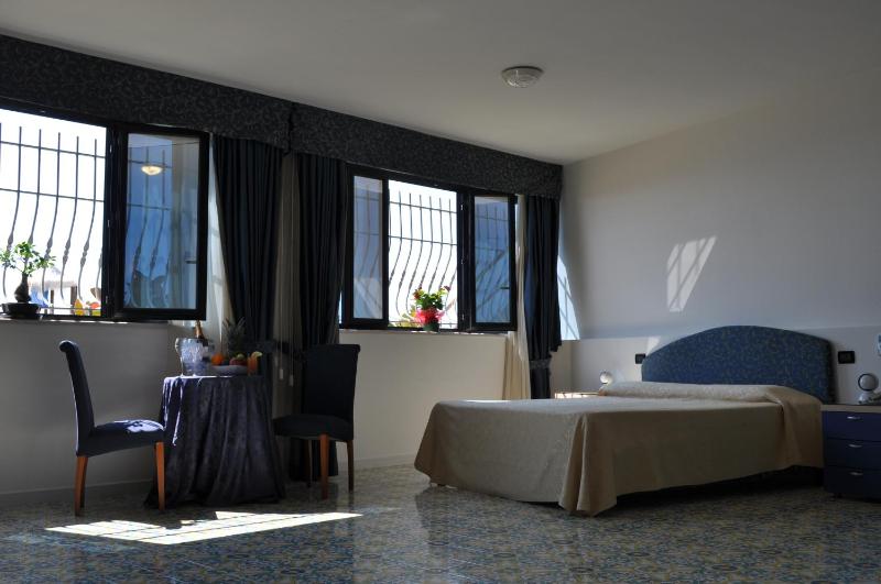 Quadruple Room image 1